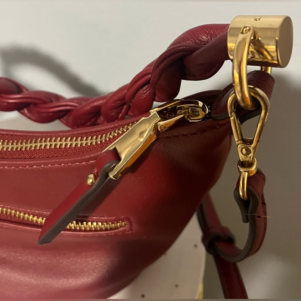 INC purse - Picture 4 of 8